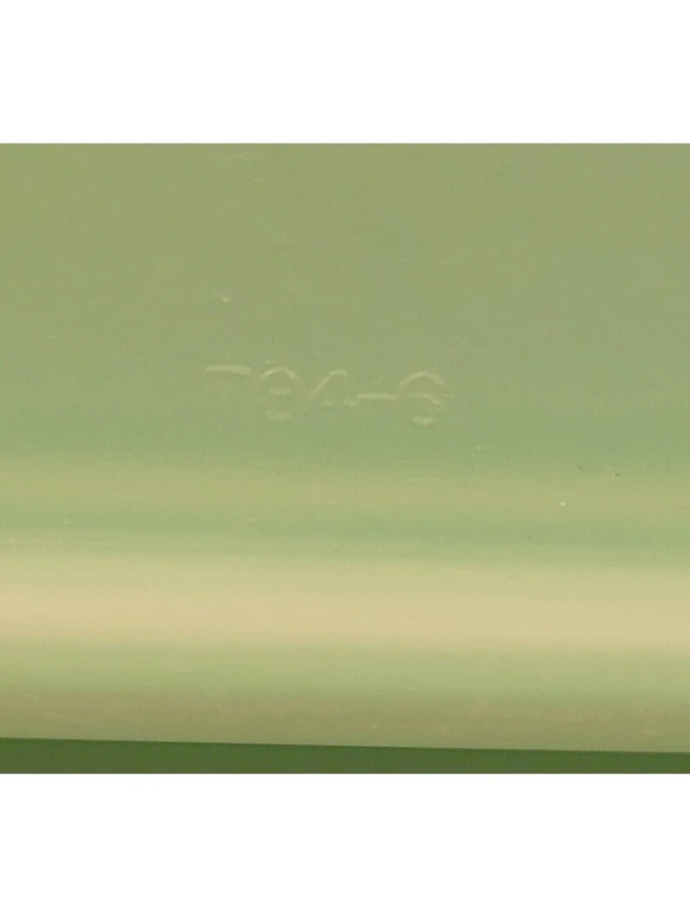 Tupperware item being